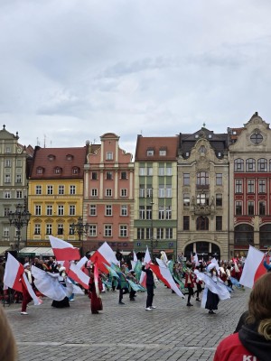 Radnosna Parada Niepodległości uczniów SP17 - 11.11.2025