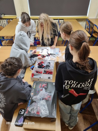 Laboratoria przyszłości - raport wrzesień 2024 -styczeń 2033